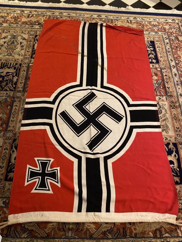 A NEAR PERFECT COMPLETE KRIEGSFLAG 100 x 170. — image 2