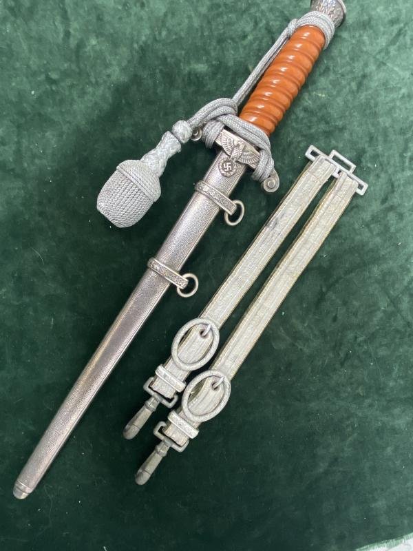 AN ABSOLUTELY STONE MINT ARMY DAGGER & HANGERS/KNOT BY EICKHORN. — image 2