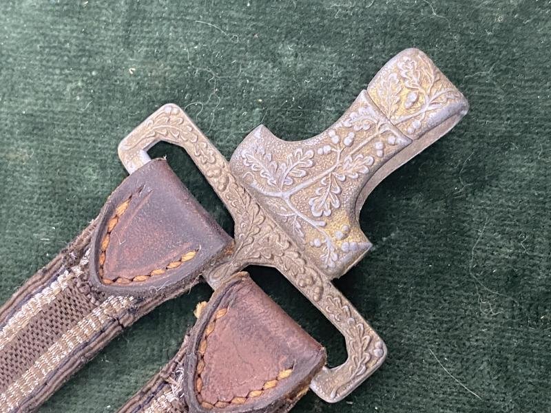 SET OF DE-LUXE LUFTWAFFE DAGGER HANGERS. — image 3