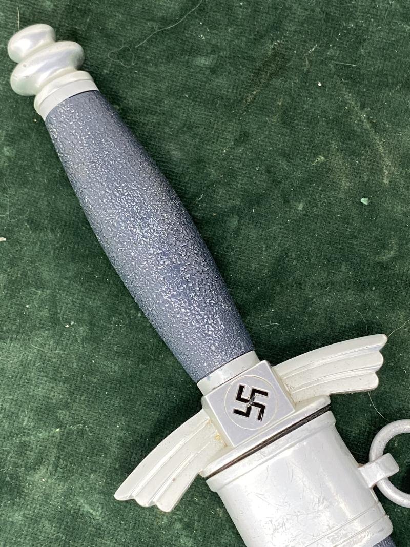 AN ALL ALUMINIUM NSFK FLYERS KNIFE BY HELBIG. — image 3