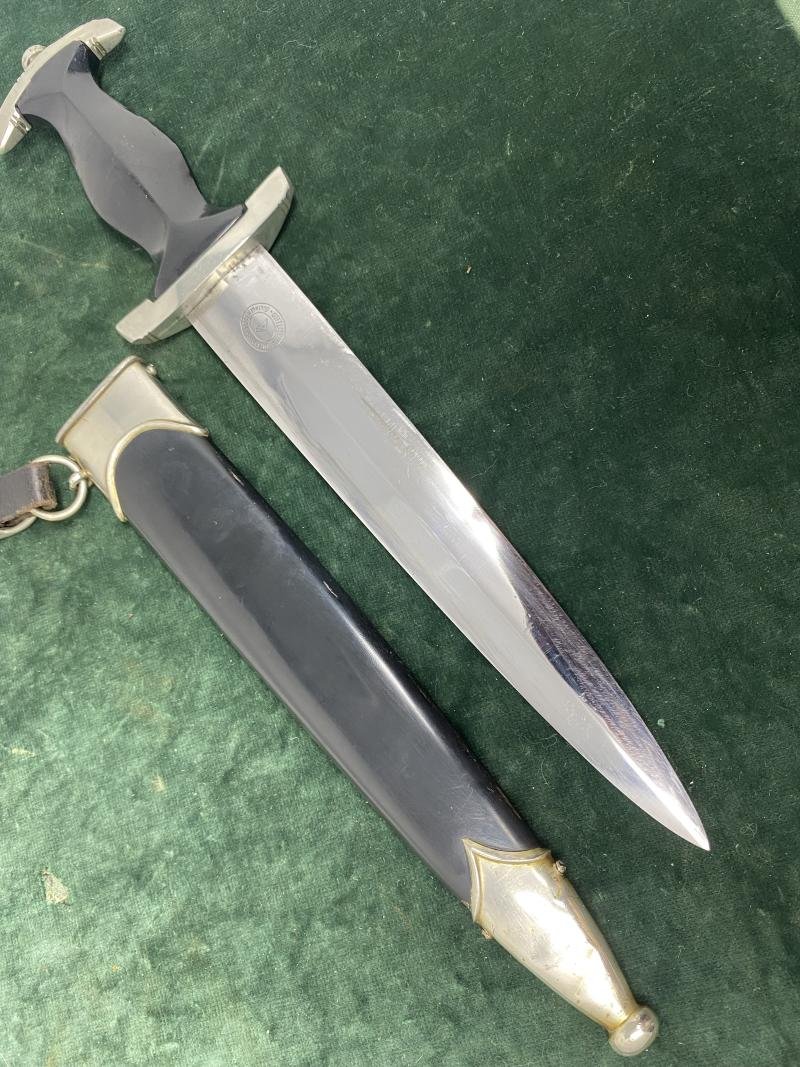 AN EARLY SS '33 DAGGER BY HAMMESFAR WITH HANGER. — image 8