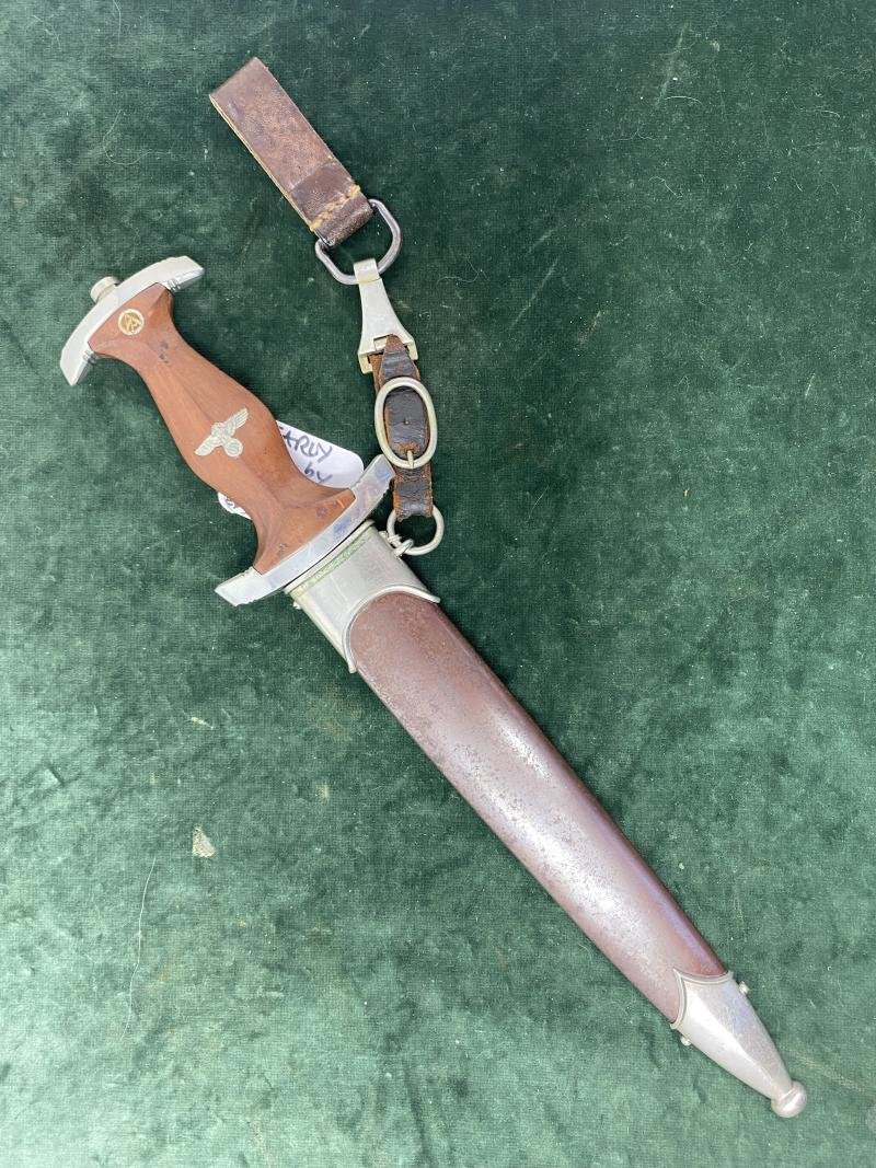EARLY SA DAGGER WITH HANGER BY CARL WUSTOF. — image 2