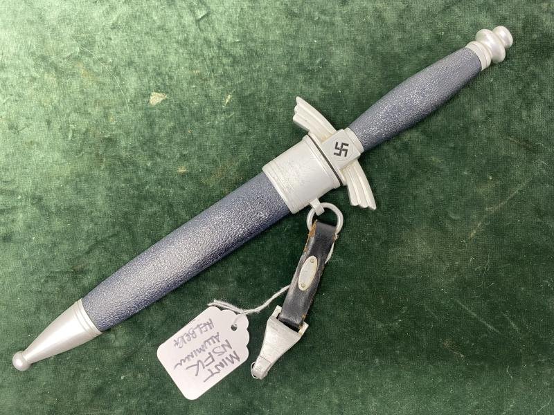 A 'CRACKLE FINISH'. NSFK FLYERS DAGGER BY HELBIG. — image 2