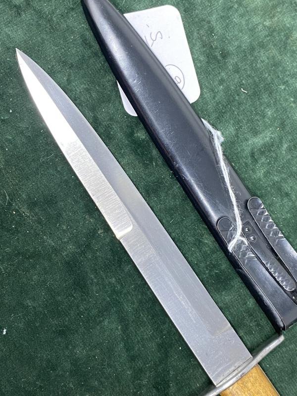 A MINT EXAMPLE OF A LUFTWAFFE FIGHTING KNIFE WITH RARE 'S' MAKER. — image 6