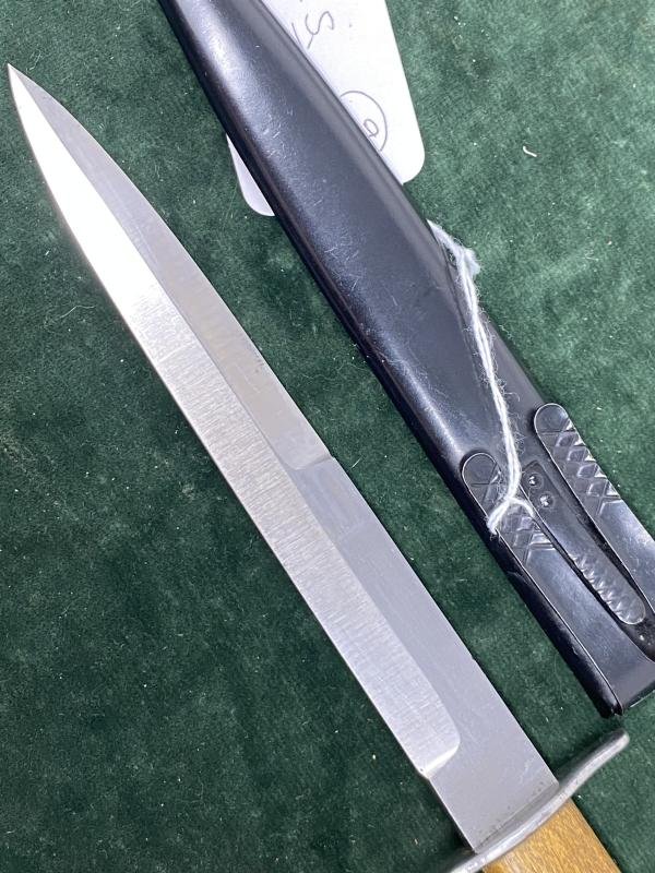 A MINT EXAMPLE OF A LUFTWAFFE FIGHTING KNIFE WITH RARE 'S' MAKER. — image 7