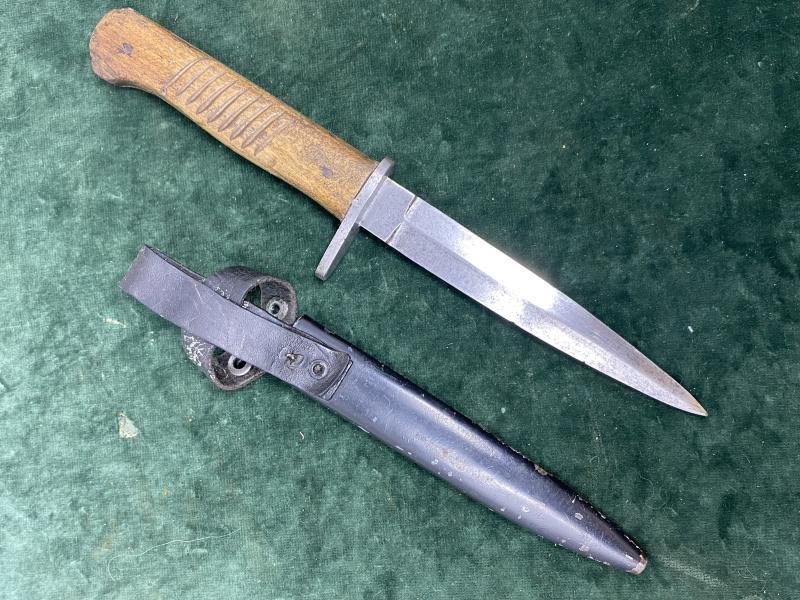 WW1 IMPERIAL GERMAN FIGHTING KNIFE- AS PICTURED IN THE BOOK!! — image 7