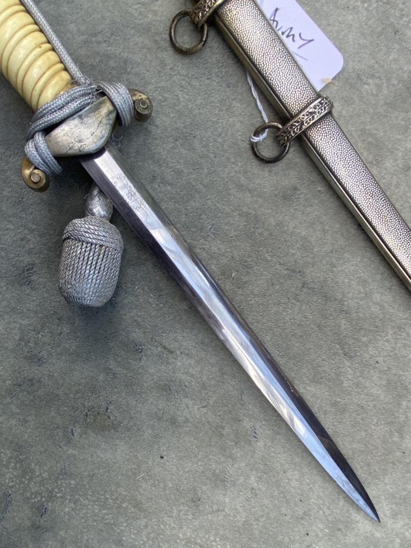 RARE MAKER ARMY DAGGER BY A. SCHUTTELHOFER & Co. — image 7
