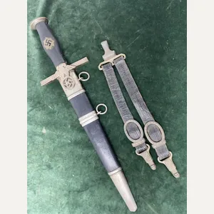 EARLY 2nd Pattn. RLB OFFICERS DAGGER WITH STRAPS - WEYERSBERG.