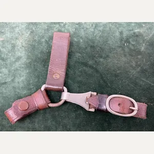 EARLY SA BROWN LEATHER TRIPLE DAGGER HANGER.