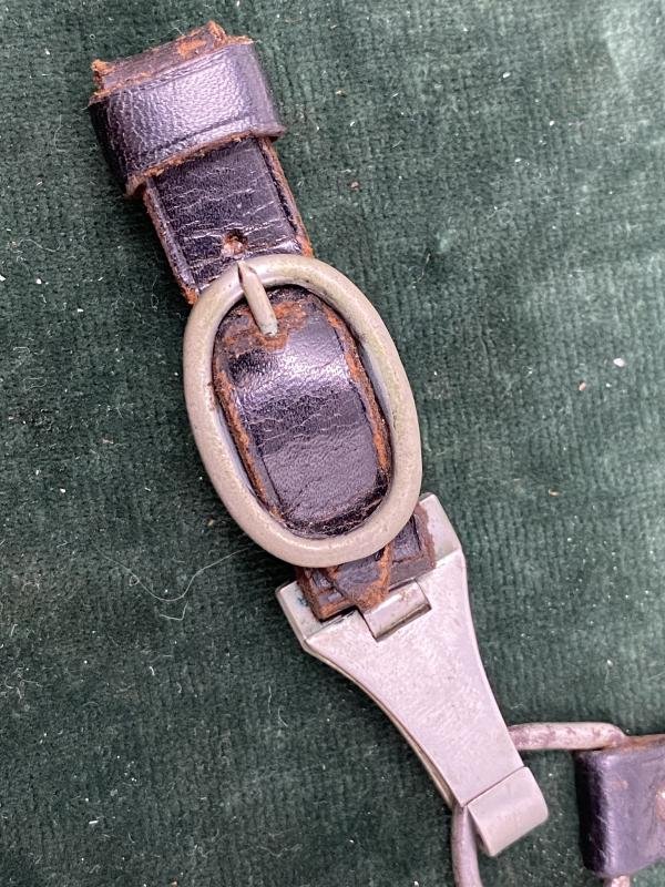 RARE SHORT BLACK HANGER FOR A SS DAGGER. — image 3