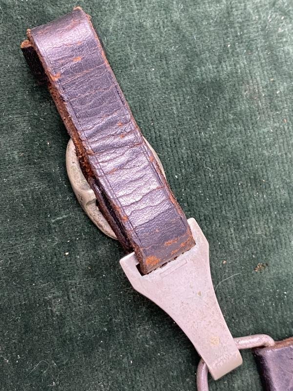 RARE SHORT BLACK HANGER FOR A SS DAGGER. — image 5