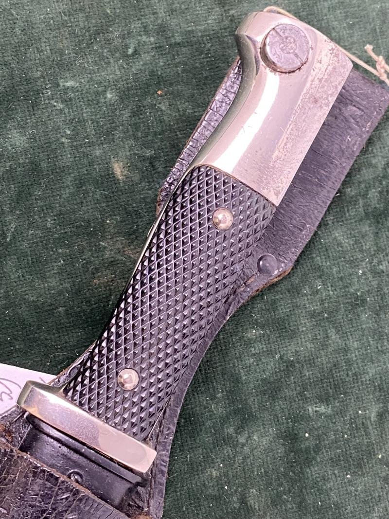 A SO CALLED 'PIONEER' LONG DRESS BAYONET. — image 10