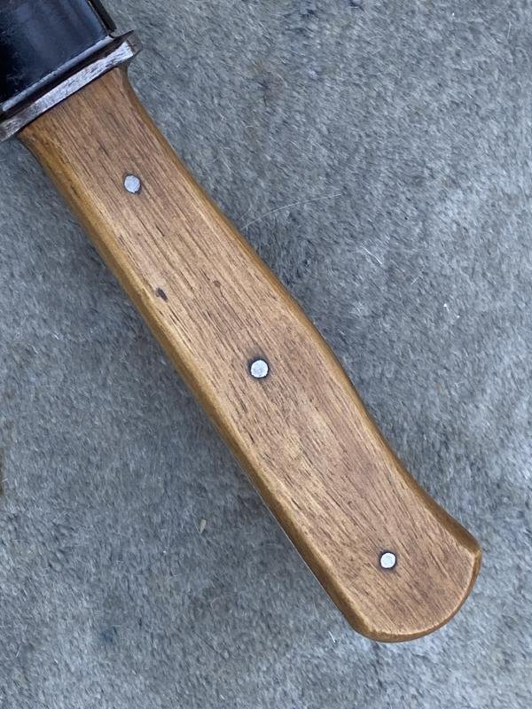 A THIRD REICH 'NAHKAMPFMESSER' IN MINT CONDITION. — image 3