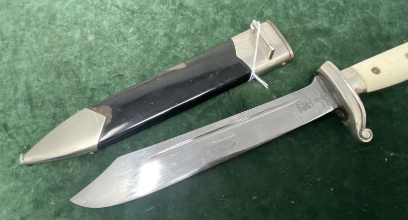 NEAR PERFECT TENO MANS HEWER BY EICKHORN. — image 7