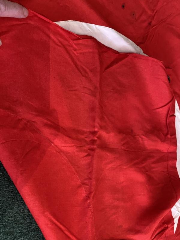 AN ORIGINAL THIRD REICH UNUSUAL VEHICLE RECOGNITION FLAG. — image 8