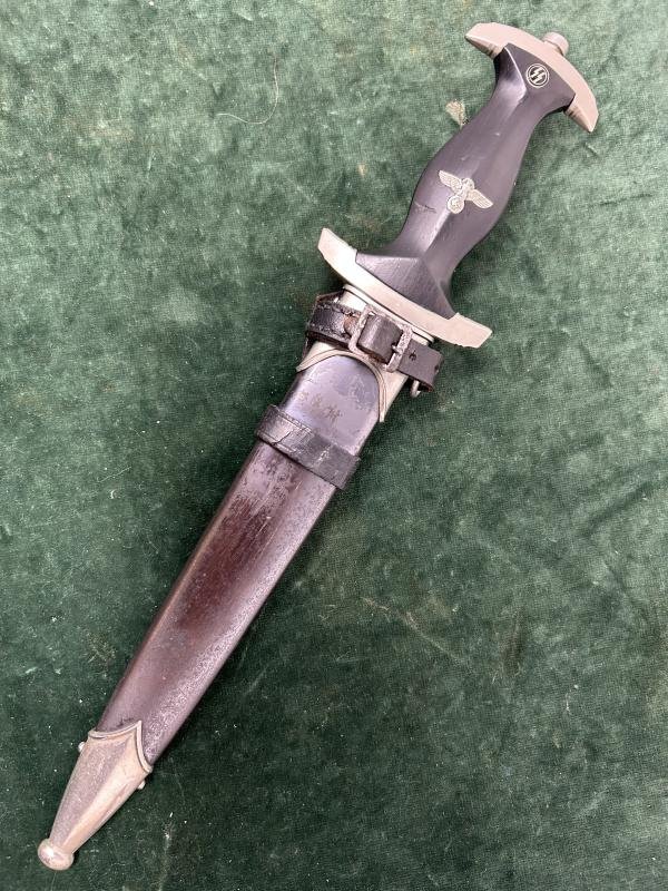 EARLY SS DAGGER BY BOKER WITH ERASED ROHM BLADE & ORIGINAL VERTICAL HANGER. — image 2