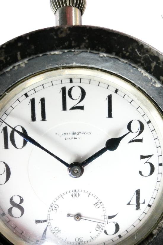 WW1 Mark IV 8-Day Aircraft Instrument Watch & Holder — image 2