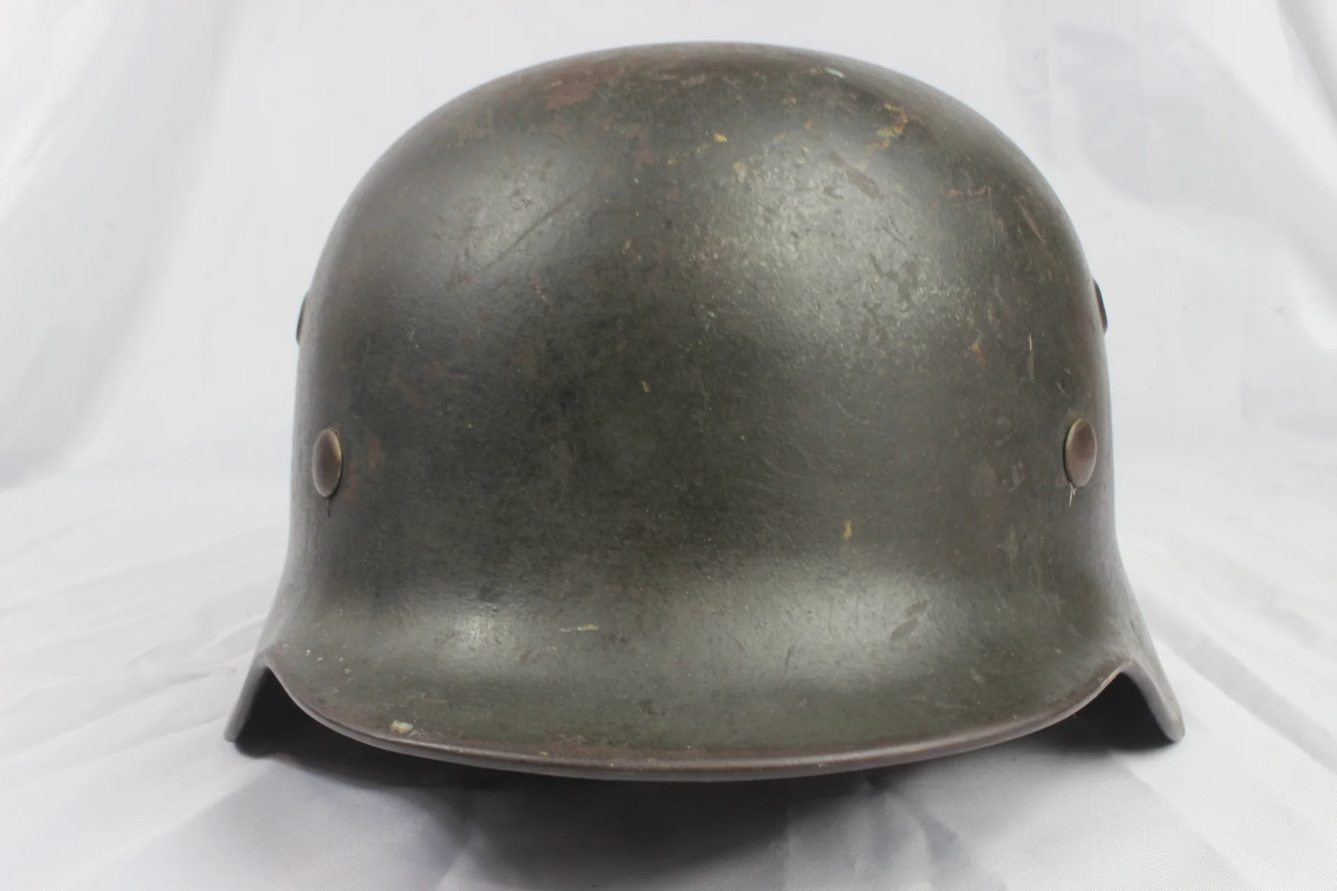 Original WW2 German M40 Single Decal Heer / Army Helmet — image 9